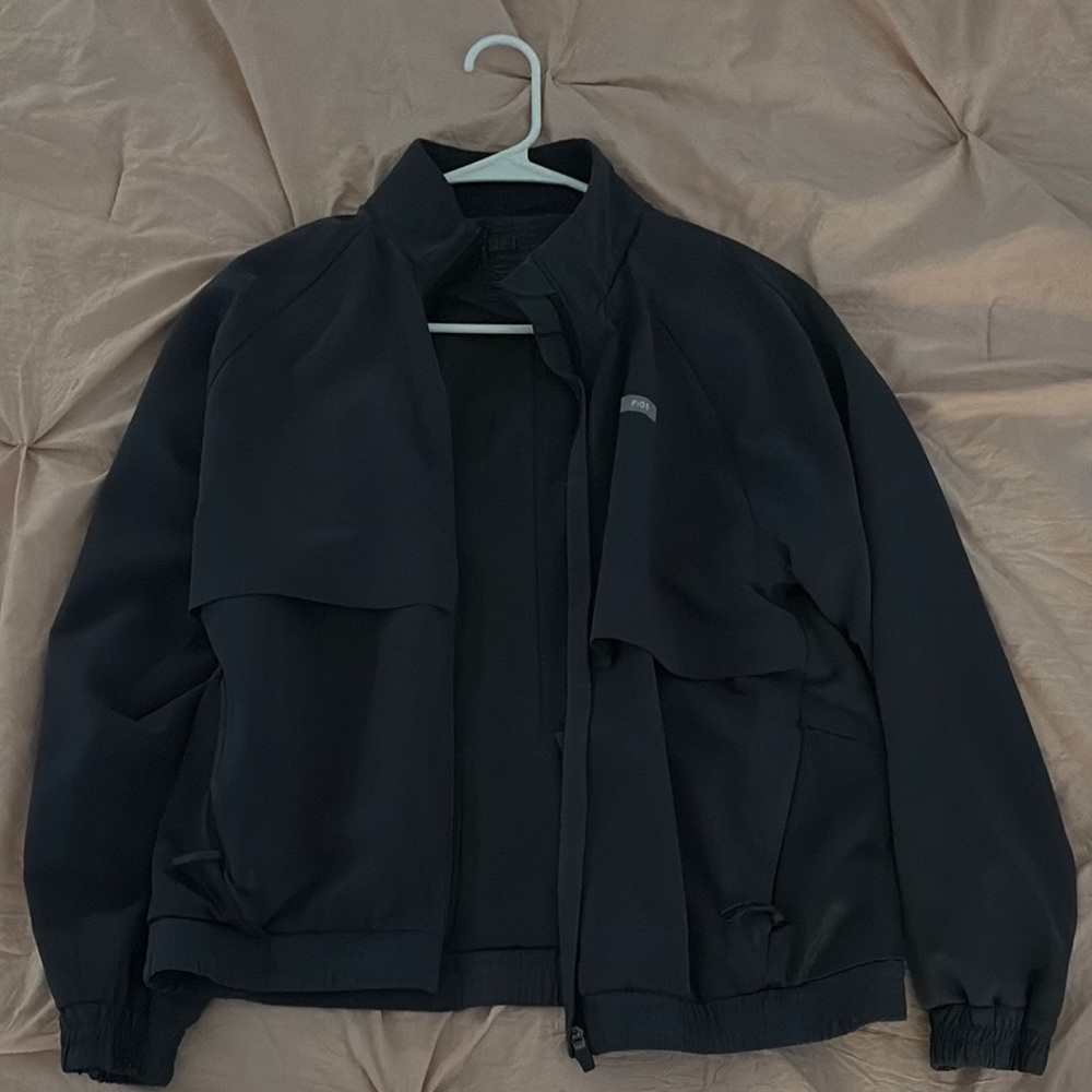 Woman’s Small Sydney Scrub Jacket